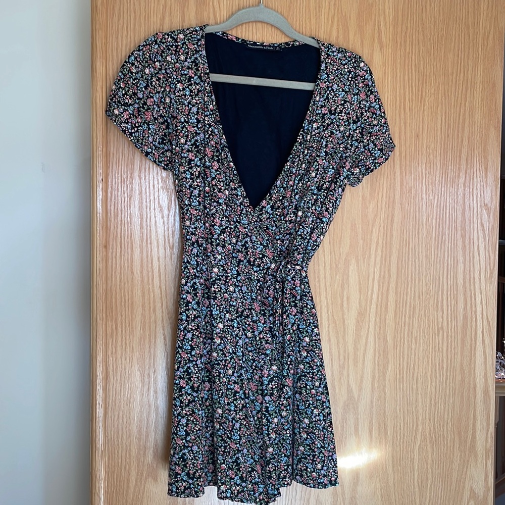 Abercrombie & Fitch - mini flora wrap dress